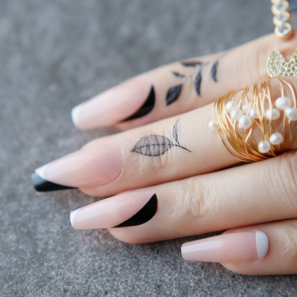 Coffin Nude French Black outline White Fake nails Ballet Art Nails Classic arc French design False nails 24PCS